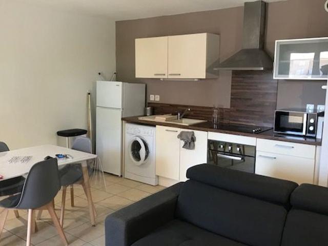 Location appartement, 39.84 m² T 2 à Arles, 725 €
