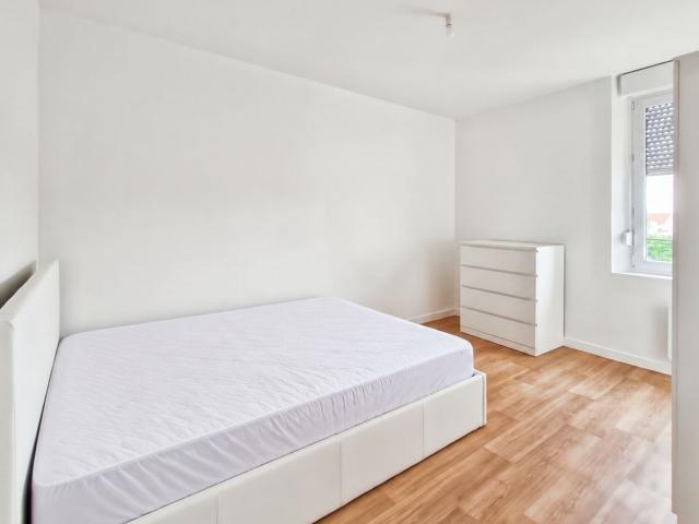 Location appartement, 39.94 m² T 2 à Reims, 695 €