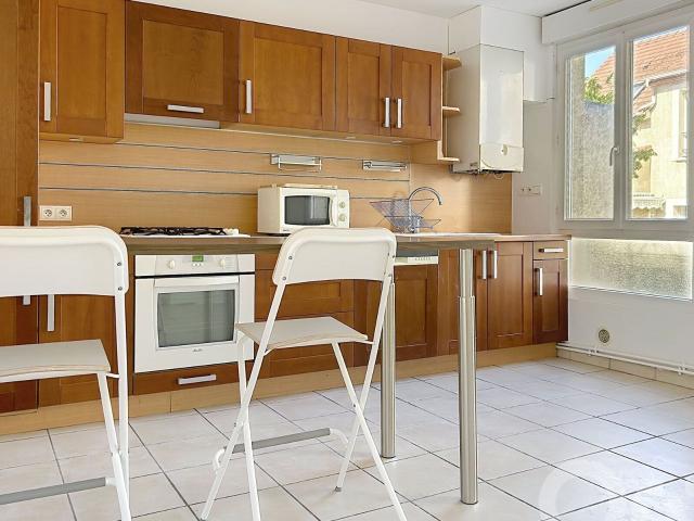 Location appartement, 39.27 m² T 2 à Maisons Alfort, 1 290 €
