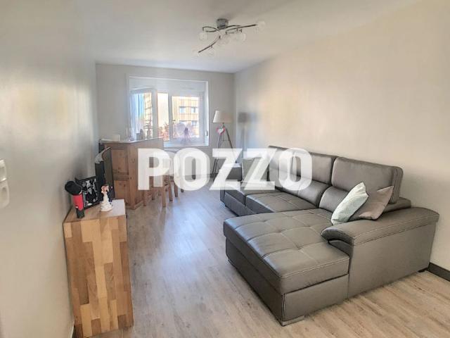 Location Appartement 3 pièce s 74 m² Granville