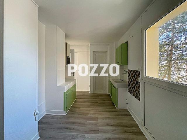 Location Appartement 3 pièce s 75 m2 Granville