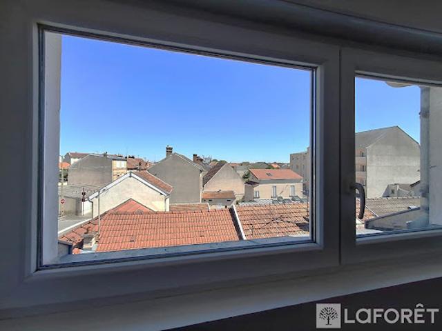 Location Appartement 3 pièces 43.28 m2 Magenta