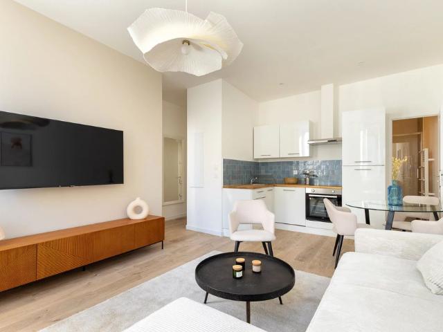 Location Appartement 3 pièces 43m² MARSEILLE 5ème