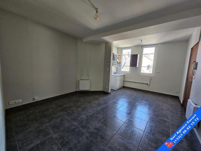 Location Appartement 3 pièces 40m² JOIGNY 89300