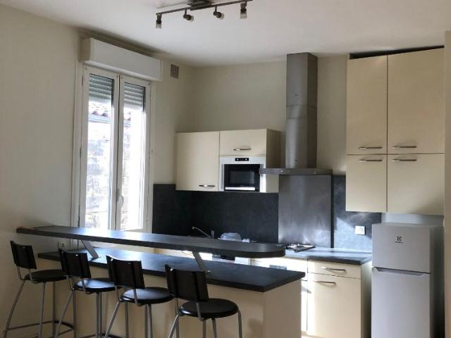 Location Appartement 3 pièces 41m² BORDEAUX 33000