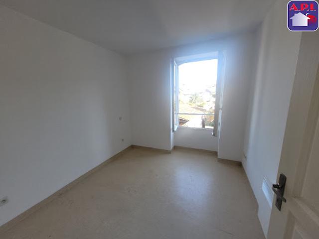 Location Appartement 3 pièces 47 m2 Saint Girons