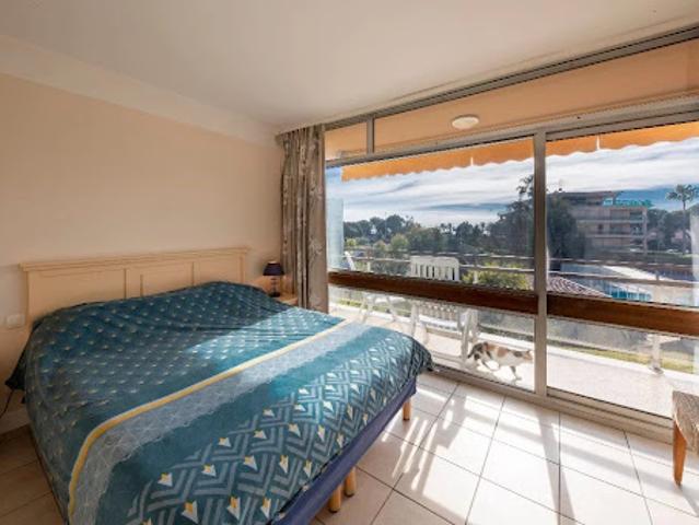 Location Appartement 3 pièces 47 m2 Saint Laurent du Var