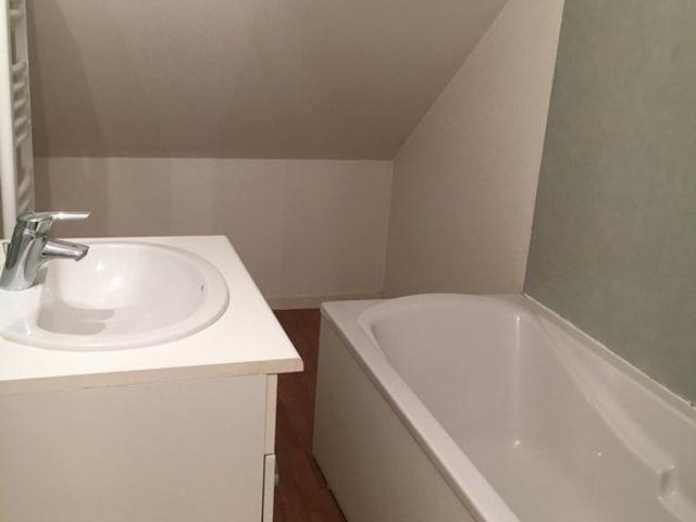 Location Appartement 3 pièces 47m² CHATELLERAULT 86100