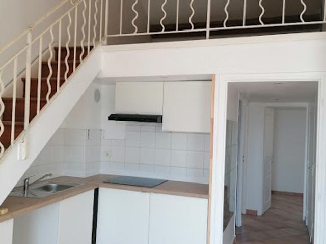 Location Appartement 3 pièces 44.17 m2 Bandol