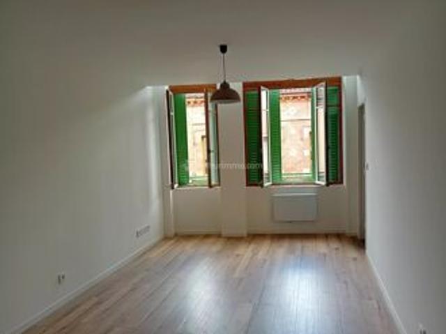 Location Appartement 3 pièces 44 m2 à Carmaux