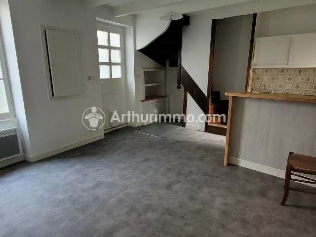 Location Appartement 3 pièces 44 m2 à Saint Jean d'Angély