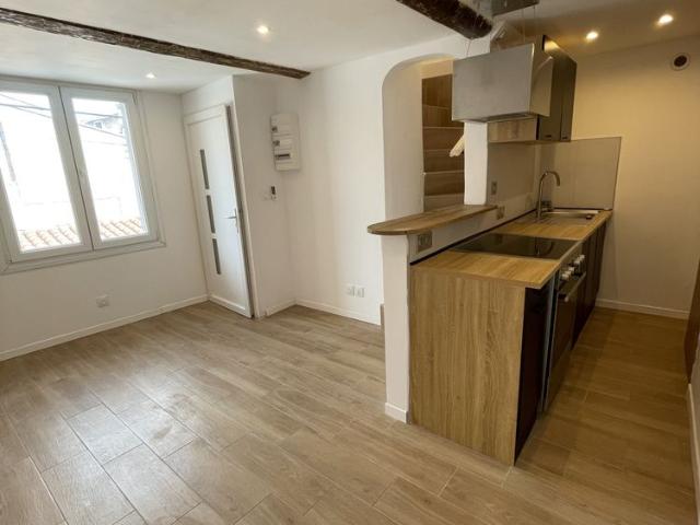 Location Appartement 3 pièces 44m² CUGES LES PINS 13780