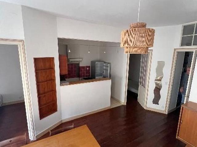Location appartement 3 pièces 45 m² à Bordeaux 33000