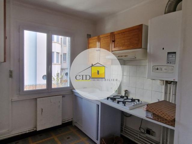 Location Appartement 3 pièces 45m² ST PRIEST 69800