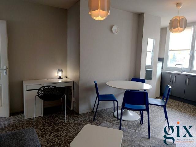 Location Appartement 3 pièces 46m² GRENOBLE 38000
