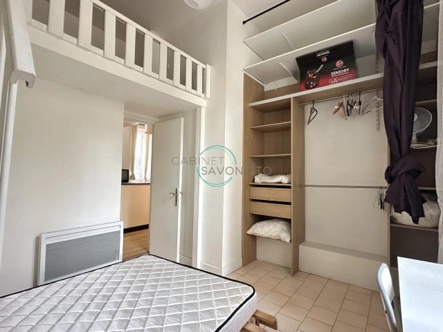 Location Appartement 3 pièces 46m² MARSEILLE 7ème