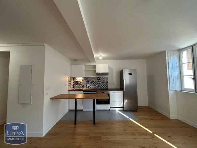 Location appartement 3 pièces 48 m² à Chambéry 73000