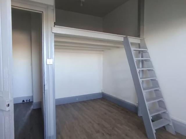 Location Appartement 3 pièces 48m² LYON 7ème