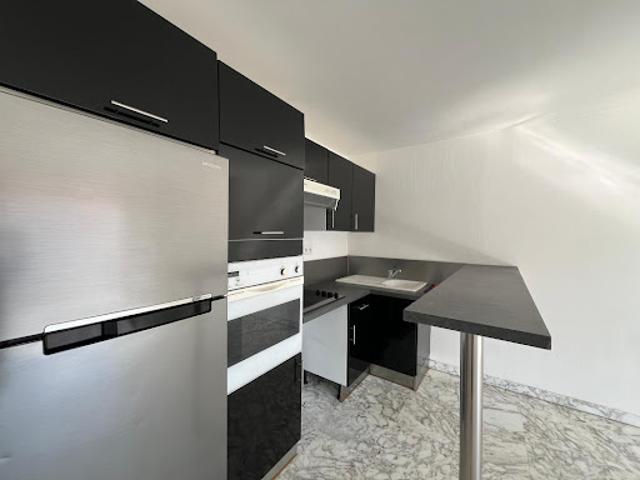 Location Appartement 3 pièces 49.63 m2 Nice