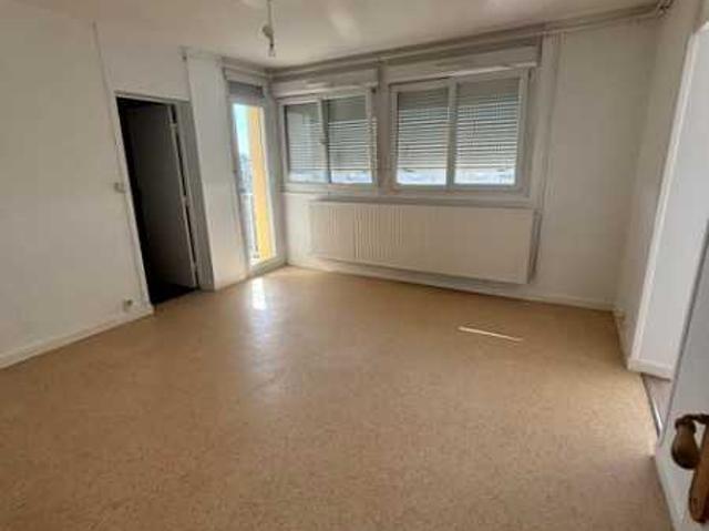 Location: Appartement 3 pièces 49 m2 – MONTBELIARD
