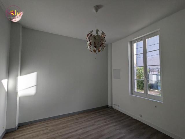 Location appartement 3 pièces 49 m² à Cognac 16100