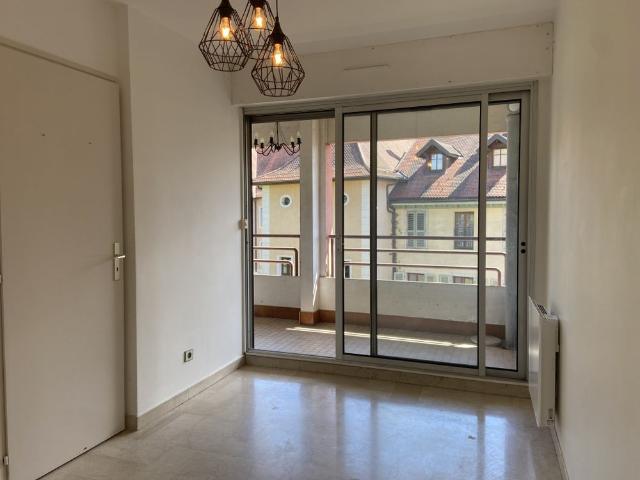Location Appartement 3 pièces 49m² ANNECY 74000