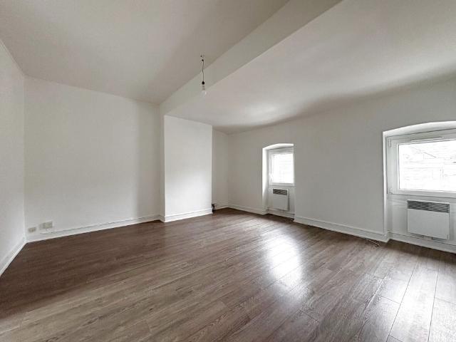 Location Appartement 3 pièces 49m² BORDEAUX 33000