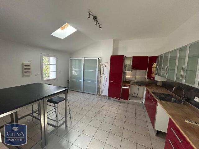 Location Appartement 3 pièces 49m² SORGUES 84700
