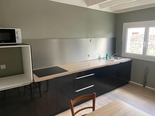 Location appartement 3 pièces, 53.84m², Étriché