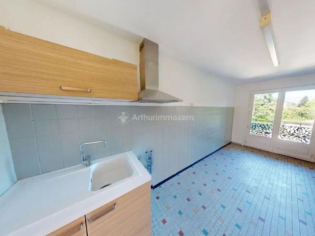 Location Appartement 3 pièces 53 m2 à Saint Jean de Bournay