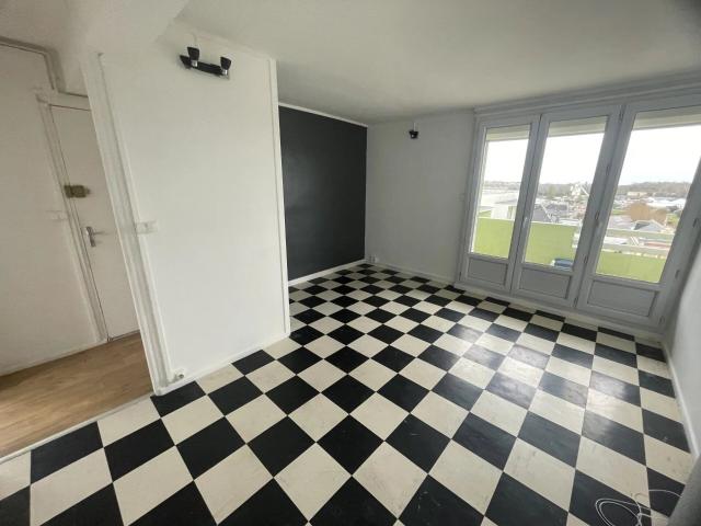 Louer appartement de 3 pièces 53 m² 400 € à Saint Quentin 02100: une annonce Arthurimmo.com
