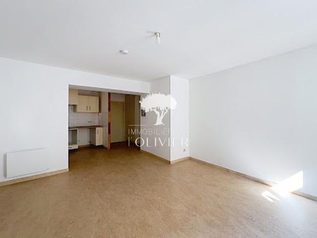 Location Appartement 3 pièces 53 m2 Apt