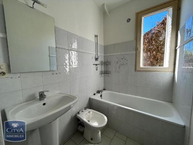 Location Appartement 3 pièces 53m² BRIVE LA GAILLARDE 19100