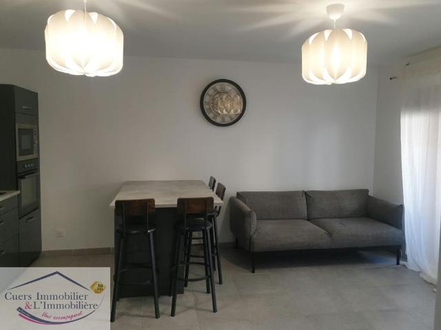 Location Appartement 3 pièces 53m² HYERES 83400