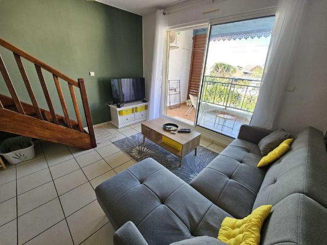 Location Appartement 3 pièces 53m² LA BRETAGNE 97490