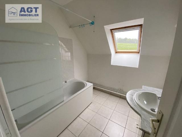 Location Appartement 3 pièces 53m² MILLY SUR THERAIN 60112