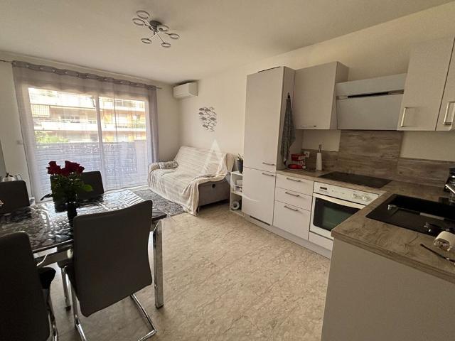 Location Appartement 3 pièces 53m² NICE 06100
