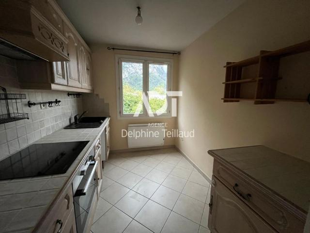 Location Appartement 3 pièces 53m² SASSENAGE 38360