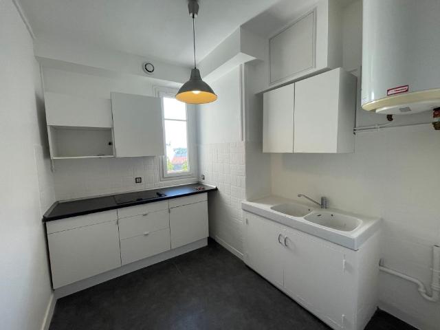 Location Appartement 3 pièces 53m² ST MAUR DES FOSSES 94100