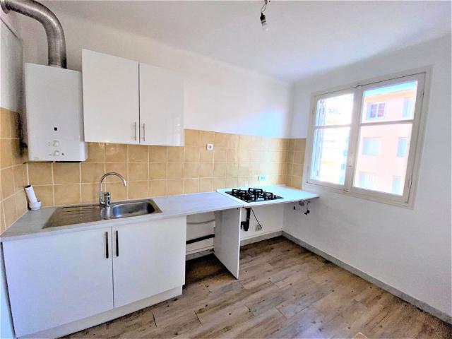 Location appartement 3 pièces, 50.76m², Nice