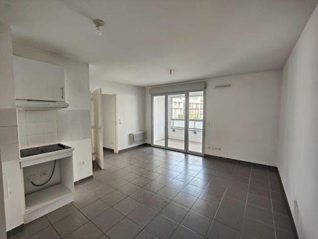 Location Appartement 3 pièces 50 m2 Marseille 3ème