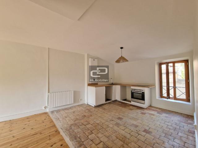 Location Appartement 3 pièces 50m² COUZON AU MONT D OR 69270