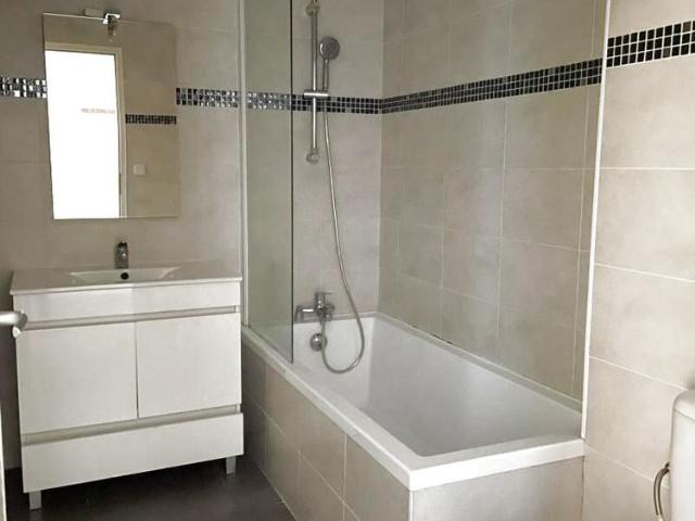 Location Appartement 3 pièces 50m² BORDEAUX 33800