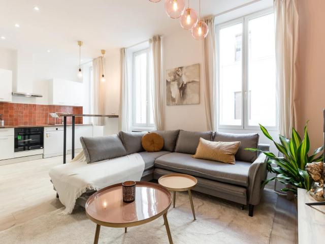 Location Appartement 3 pièces 50m² MARSEILLE 6ème