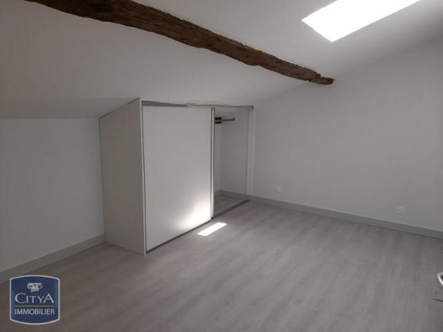 Location Appartement 3 pièces 49m² VILLEFRANCHE SUR SAONE 69400