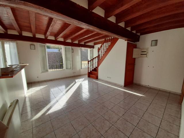 Location appartement 3 pièces, 51.53m², Saint Clair sur Epte