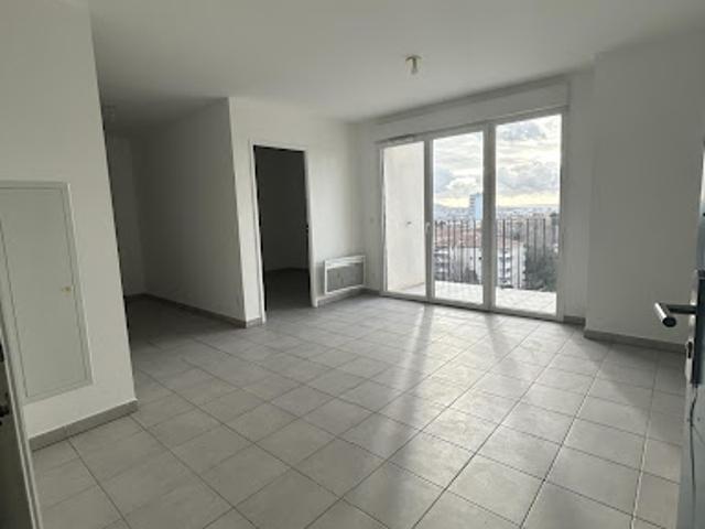 Location Appartement 3 pièces 51.65 m2 Marseille 14ème