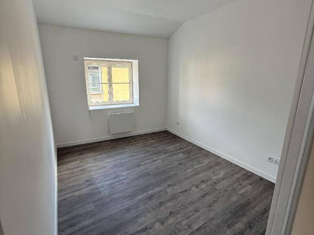 Location appartement 3 pièces 51.66 m² à Mâcon 71000 4 770 €