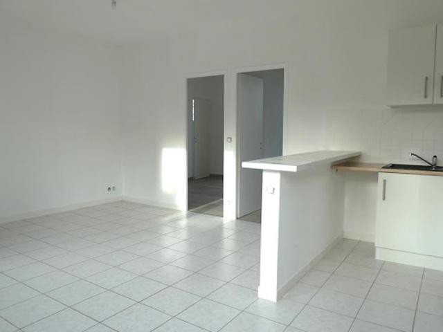 Location Appartement 3 pièces 51.87 m2 Saint Laurent d'Andenay