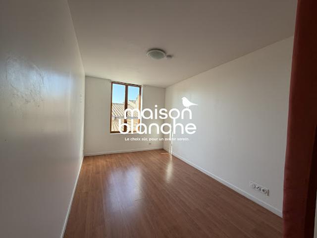 Location Appartement 3 pièces 51.3 m2 Saint Maixent l'Ecole